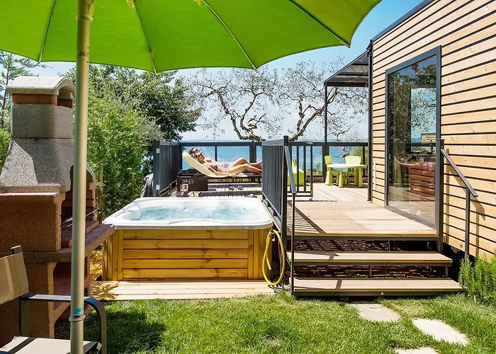 La Rocca Village キャンプ場