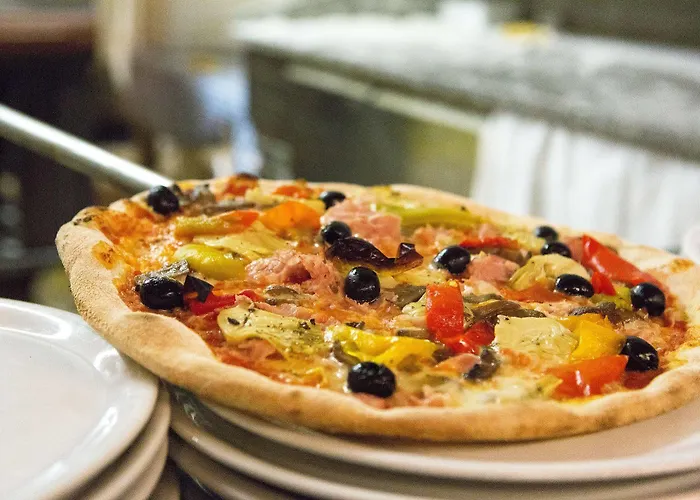 キャンプ場 La Rocca Village 3*