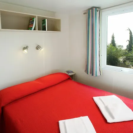 Campsite La Rocca Village 3*