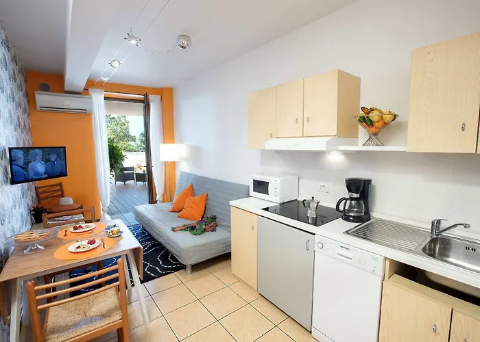 La Rocca Village Parque de Campismo