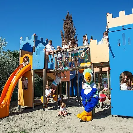 Campingplads La Rocca Village
