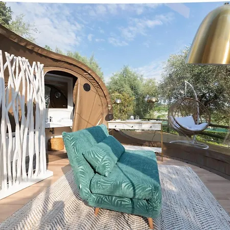 캠프장 La Rocca Village 3*