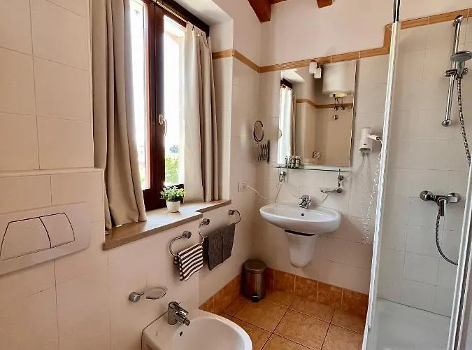 캠프장 La Rocca Village 3*